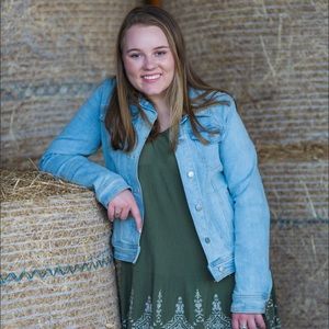 Meet your Posher, Makenzie